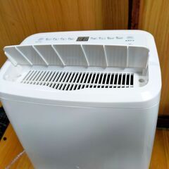 コンプレッサー式除湿機 (タンスのゲン JO02) 連続排水用ホース付