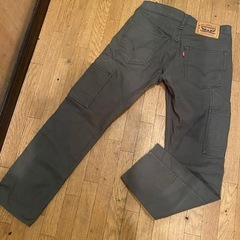美品未使用近いレア日本未発売リーバイス511workカーゴペインターパンツデニムジーンズスリムカーキ W28L30くるぶし丈の画像
