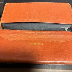20年前のオレンジ色の長財布の画像