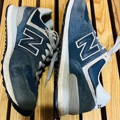 ニューバランス574クラシック25センチの画像