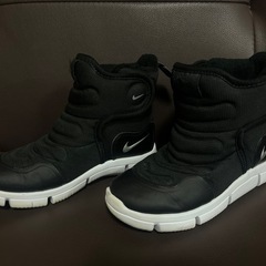 NIKEキッズブーツ