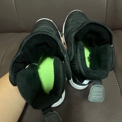 NIKEキッズブーツの画像