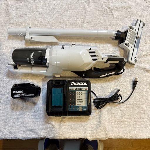 マキタ 充電式クリーナー CL286FD 18V