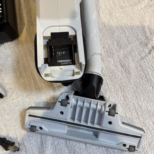 マキタ 充電式クリーナー CL286FD 18V