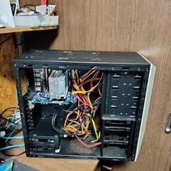 パソコン　サーバーPCの画像