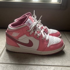 NIKEエアジョーダン1