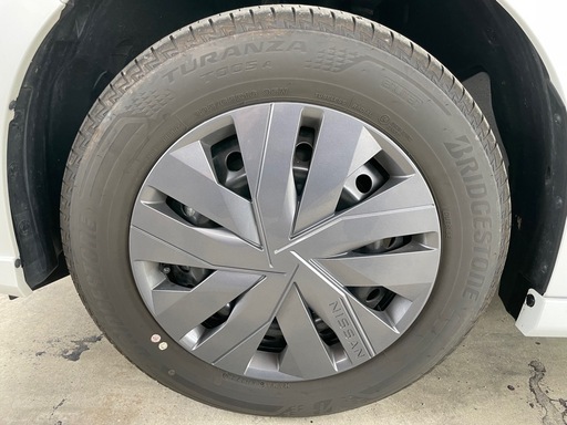 新型セレナc28純正ホイールタイヤ4本セットブリヂストン 205/65R16