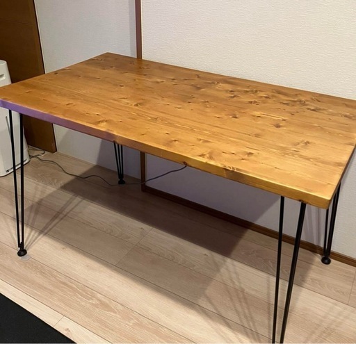 美品   LOWYA 天然木　ダイニングテーブル