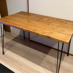 美品   LOWYA 天然木　ダイニングテーブル