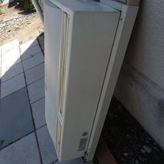 窓用クーラー　中古品の画像