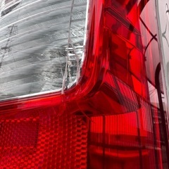 nv350 キャラバン　テールランプ左右純正　e26