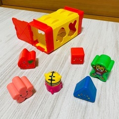 型はめ かたちあわせバス しまじろう Benesse の画像