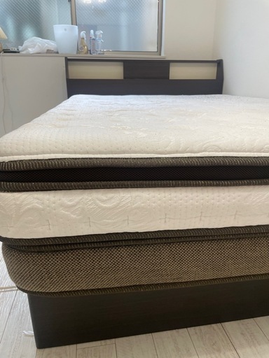 ダブルベッド/ダークブラウン