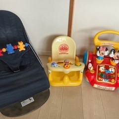 ベビービョルン　バウンサー　アンパンマンバスチェアー　ミッキーミ...