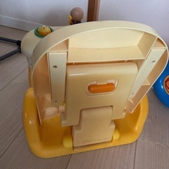 ベビービョルン　バウンサー　アンパンマンバスチェアー　ミッキーミニー手押し車の画像