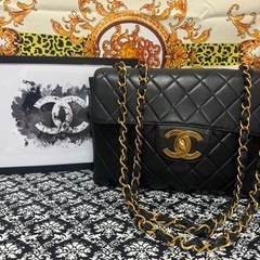 【正規品】【美品】CHANEL マトラッセ30 ラムスキン ショ...