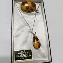 九谷焼のペンダントとブローチのセット（未使用品）