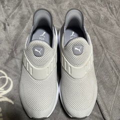 PUMAスニーカーの画像