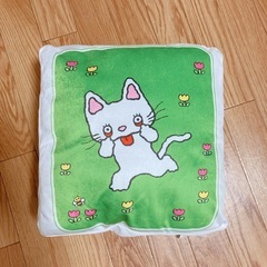 ノンタン bookクッション あかんべの画像