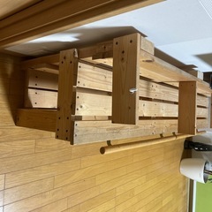 手すり付き本棚の画像