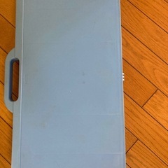 テント、椅子の画像