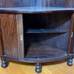 処分予定‼️早い者勝ち‼️高級家具‼️コーナーキャビネット　ヴィンテージ家具🚪蛇腹扉の画像