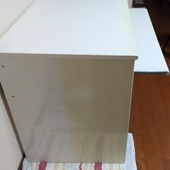 IKEA　デスク白　名称不明の画像