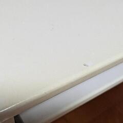 IKEA　デスク白　名称不明の画像