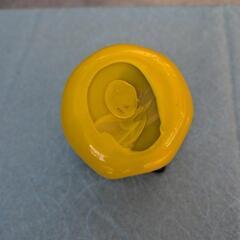 花瓶 ガラス 黄 マーブルの画像