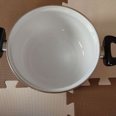 【取引中】ホーロー鍋　の画像