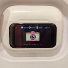 液晶画面つき ワイヤレスイヤホンの画像