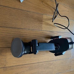 スマホ　ホルダー　充電式の画像