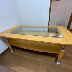 ガラステーブルの画像