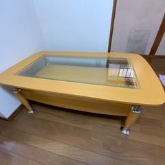 ガラステーブル