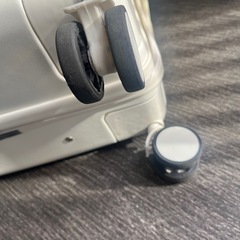 フロントポケット付きスーツケース
の画像