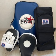 格闘技　空手　ボクシングなど　ミットの画像