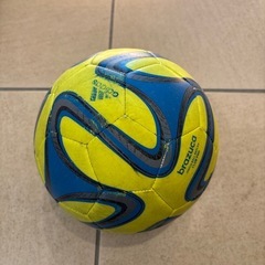 中古のサッカーボール　adidas