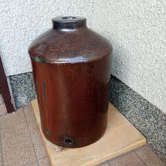 常滑焼の甕