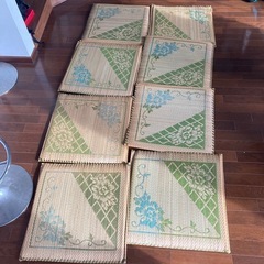 井草の座布団　10枚の画像