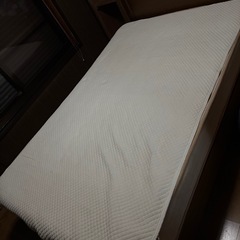 セミダブルベッドの画像