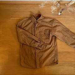 《UNIQLO》ブラウン ワークシャツ Sサイズ｜羽織りにも便利な万能アイテムの画像