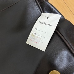新品！メンズ合成皮革ショルダーバッグボディバックダークブラウンブラック茶色の画像
