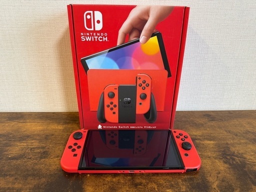 任天堂switch 有機ELマリオレッド　中古