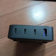 UGREEN卓上充電器 100 W引き取りのみの画像