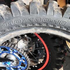 オフロードバイクタイヤの画像