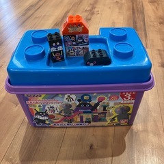 だだんだんブロックバケツ