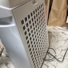 SHARP FU-F51-W [高濃度プラズマクラスター7000 空気清浄機(プラズマクラスター 14畳/空気清浄 24畳まで) ホワイト系]の画像