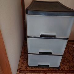 (お渡し済)【３段衣装ケース(大)／収納ケース】キャスター付き