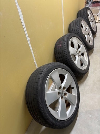 プリウス純正アルミホイール　　17インチ　使用タイヤ4本セット