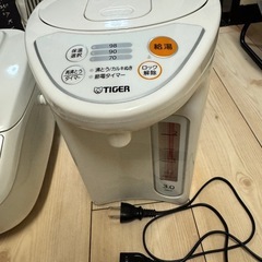 Tiger タイガーマイコン電気ポットの画像